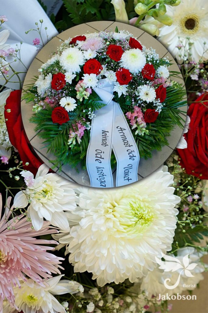 matusepärg kuuseokstega