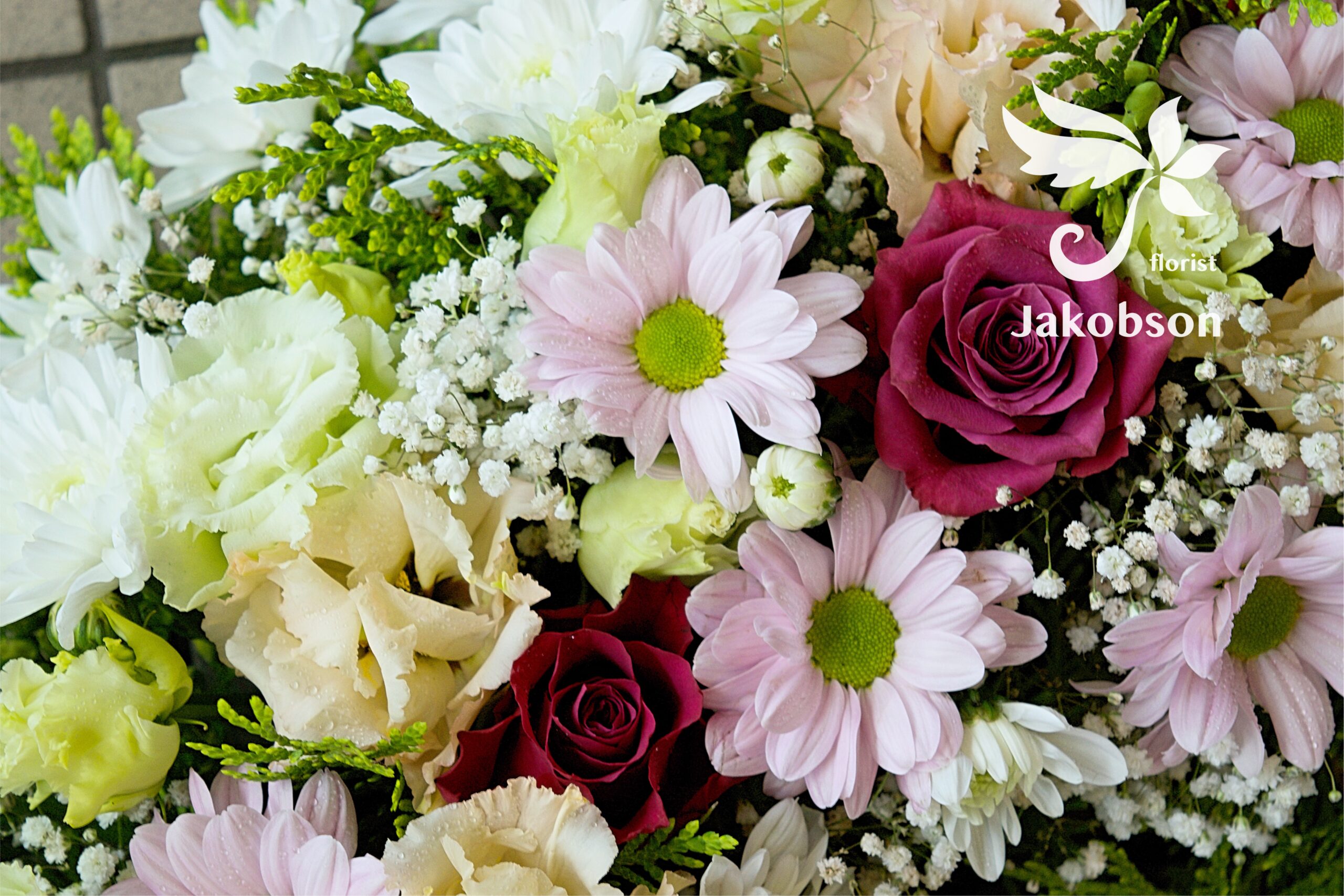 Milliseid lilli valida pärjale